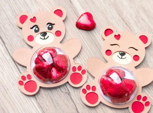 Cute Bear VALENTINE'S day candy holder, ornament gift SVG - BanettaDesigns - SVG designs, seamless digital paper, clipart Cute Bear VALENTINE'S day candy holder, ornament gift SVG - BanettaDesigns - SVG designs, seamless digital paper, clipart