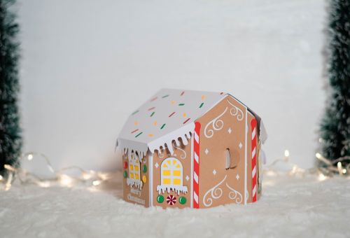 3D GINGERBREAD HOUSE candy holder, treat box, ornament gift SVG - BanettaDesigns - SVG designs, seamless digital paper, clipart 3D GINGERBREAD HOUSE candy holder, treat box, ornament gift SVG - BanettaDesigns - SVG designs, seamless digital paper, clipart
