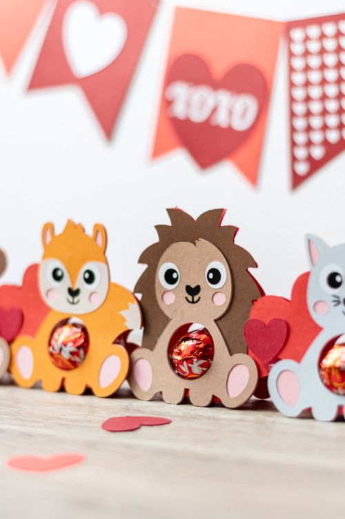 CUTE Valentine ANIMALS Candy holder bundle - 5 designs, ornament gift SVG - BanettaDesigns - SVG designs, seamless digital paper, clipart CUTE Valentine ANIMALS Candy holder bundle - 5 designs, ornament gift SVG - BanettaDesigns - SVG designs, seamless digital paper, clipart